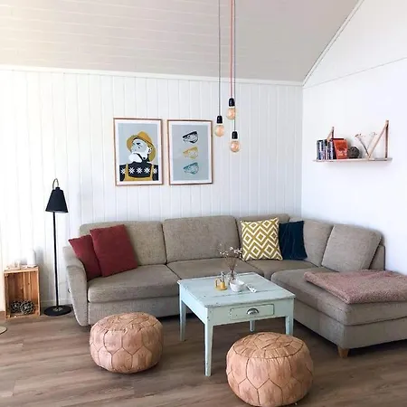 Hjellebua - Stamsund, I Hjertet Av Lofoten Стамсунн